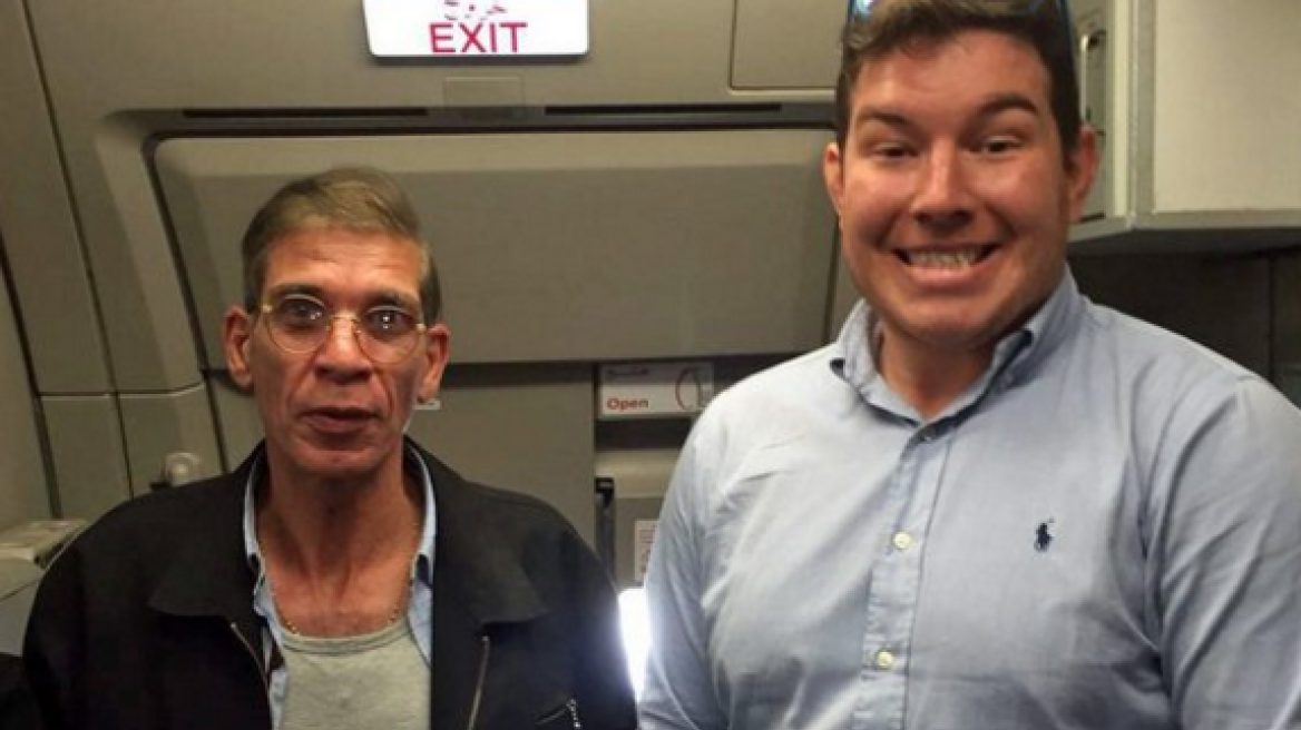 O Βρετανός όμηρος που έβγαζε selfies με τον αεροπειρατή στην Κύπρο